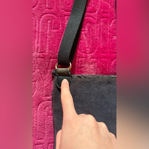 Juicy Couture Black Crossbody Bag Y2K Crest Logo - Picture 8 of 16